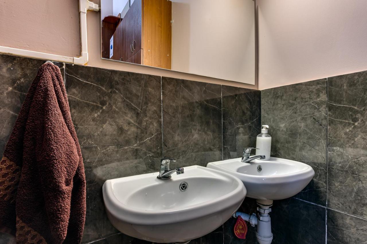 Hostel Seven Lviv Eksteriør bilde