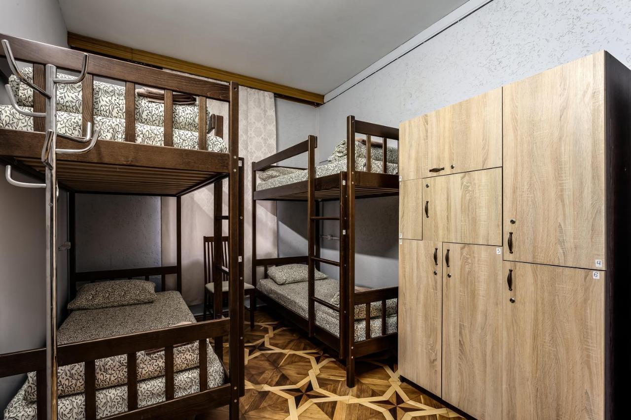 Hostel Seven Lviv Eksteriør bilde